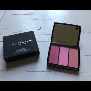 Anastasia Beverly Hills blush trio